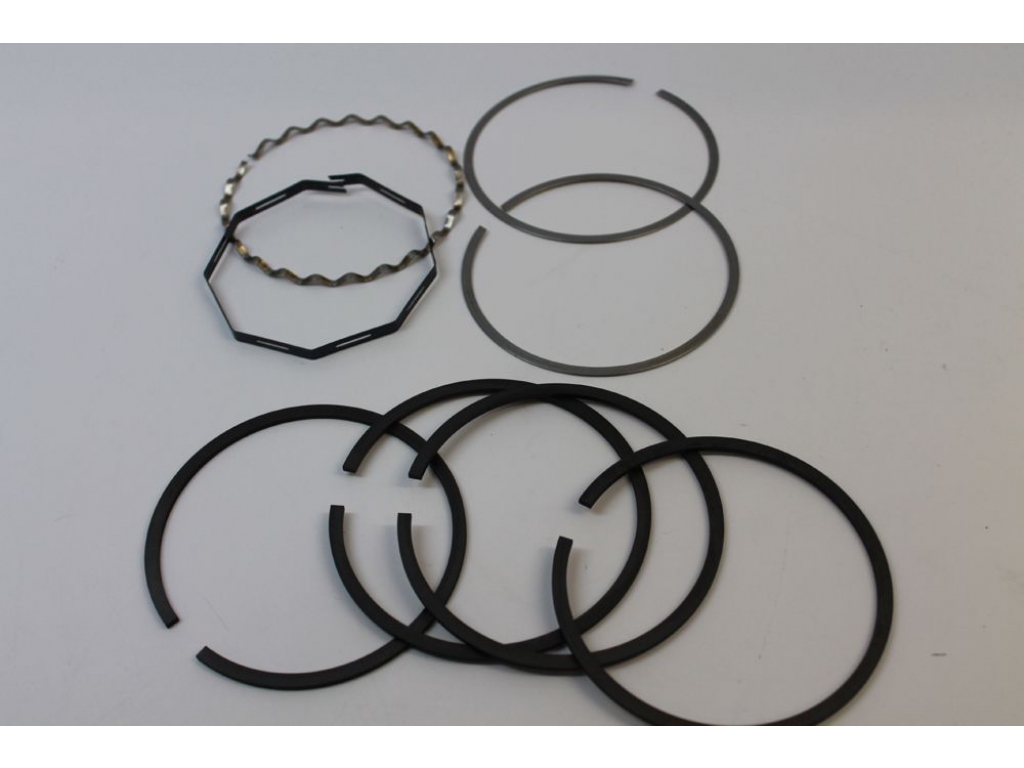 Deves Piston Ring Set For 1600 Engine With 82.50 Bore.